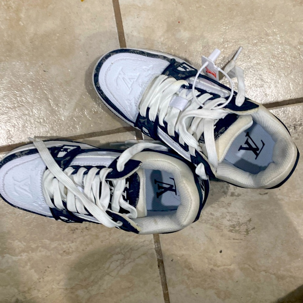 Shoes wore only twice